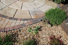 gallery/практически не заметен